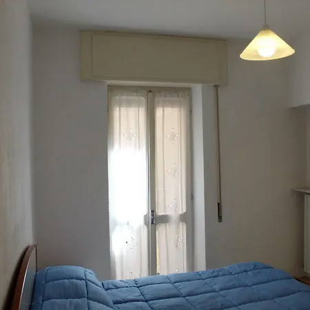 Via Venezia - 2 *